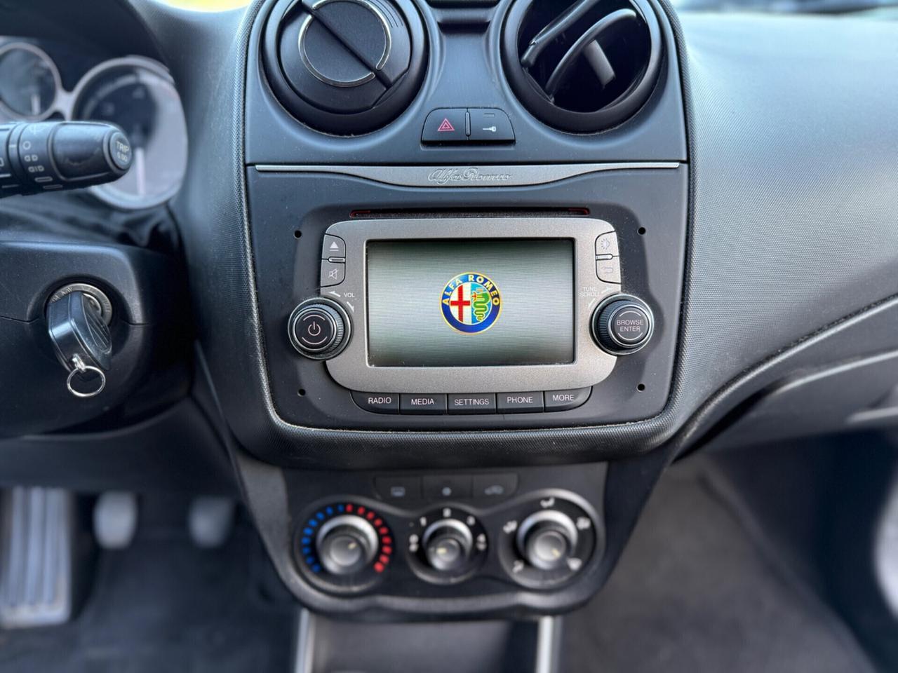 Alfa Romeo MiTo 1.3 JTDm 85 CV pronta consegna