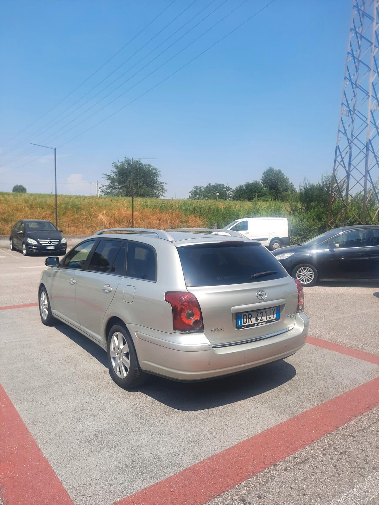 Toyota Avensis 2.2 D-4D 16V Station Wagon