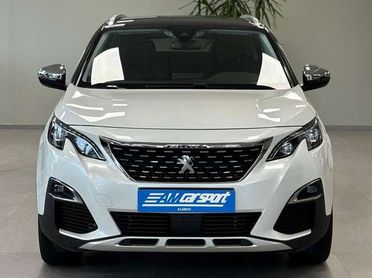 Peugeot 3008 Crossway 48°52'22.544" N 02°17'58.805"E