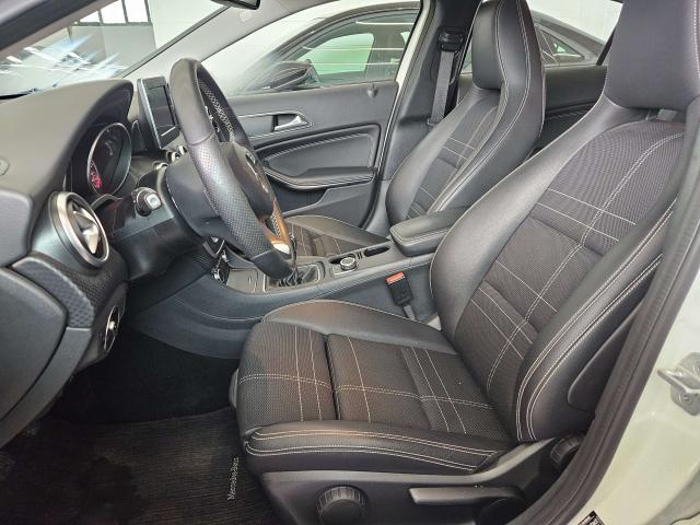 Mercedes-Benz A 180 d Premium my16