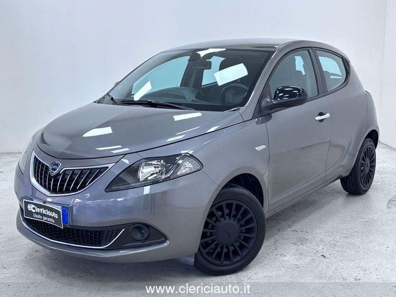 Lancia Ypsilon 1.0 FireFly 5 porte S&S Hybrid Ecochic Silver