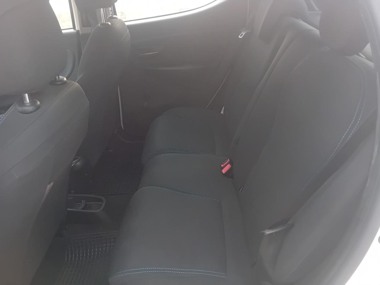 Lancia Ypsilon 0.9 TwinAir 85 CV 5 porte Metano Ecochic Elefantino