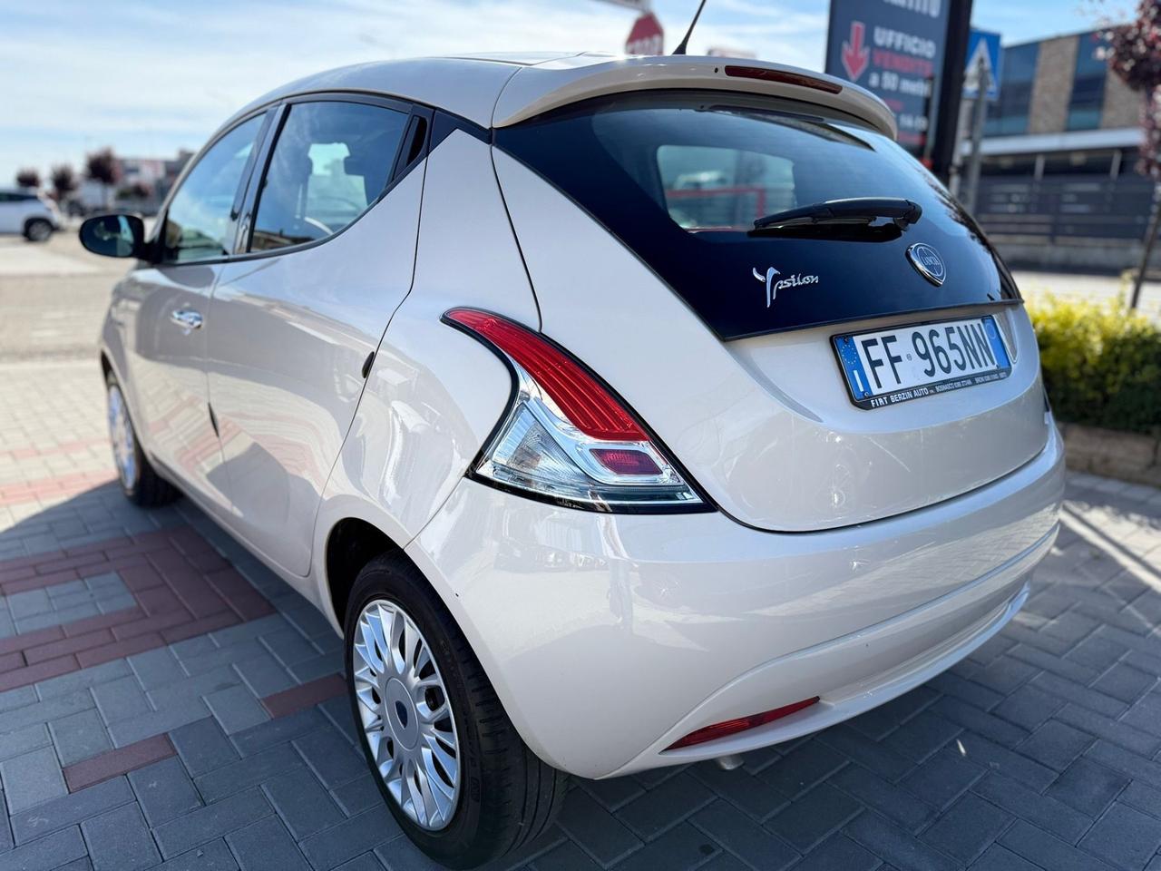 Lancia Ypsilon 1.2 69 CV UNICO PROPRIEARIO