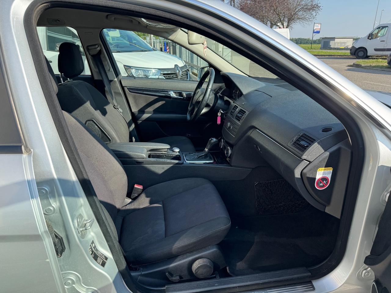 Mercedes-benz C 250 CDI BlueEFFICIENCY Avantgarde