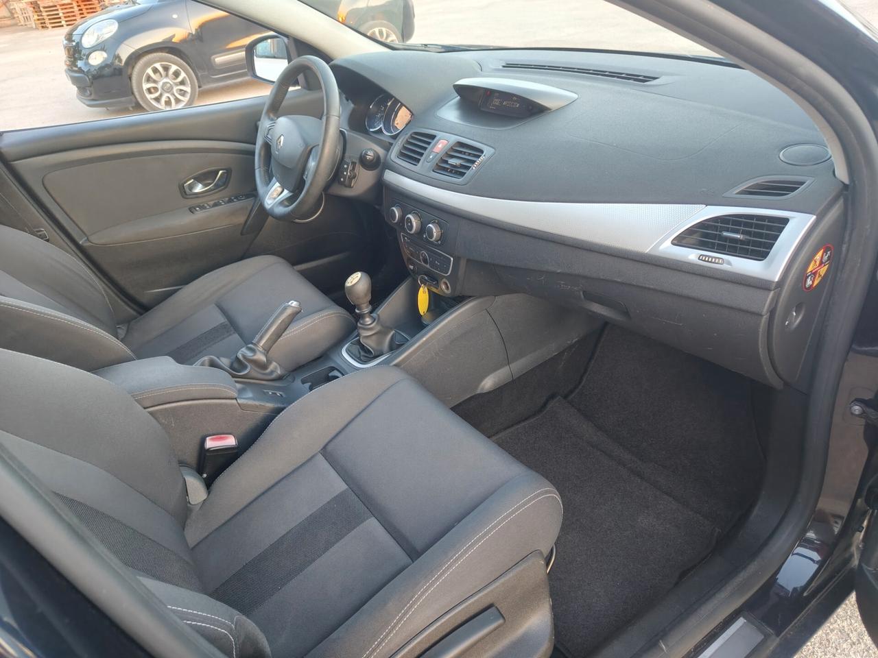 Renault Mégane 1.5 dCi 110CV SporTour 140.000km