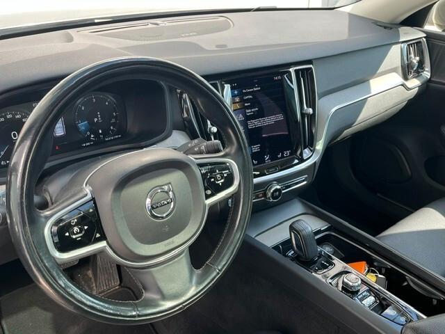 Volvo V60 Cross Country B4 (d) AWD Geartronic Business Pro Line