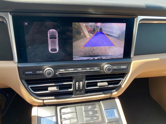 PORSCHE Macan 2.0
