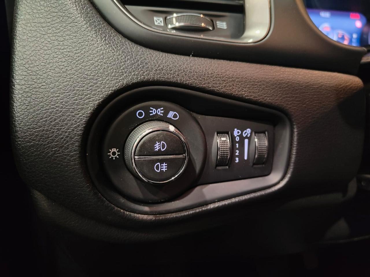 Jeep Renegade 1.6 Mjt DDCT 120 CV Limited