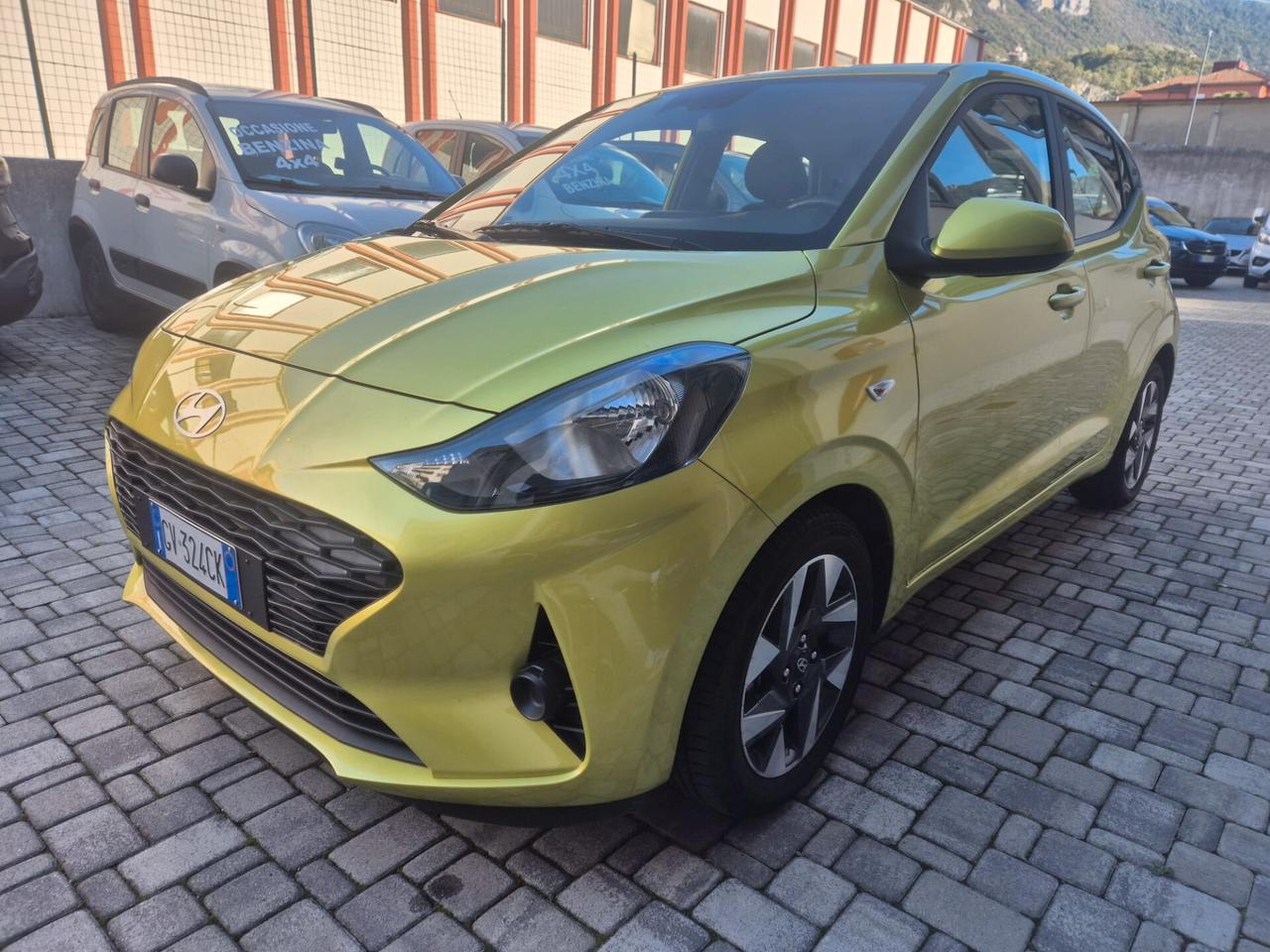 HYUNDAI I10 1.0 mpi Tech Connect Pack - CAMBIO AUTOMATICO