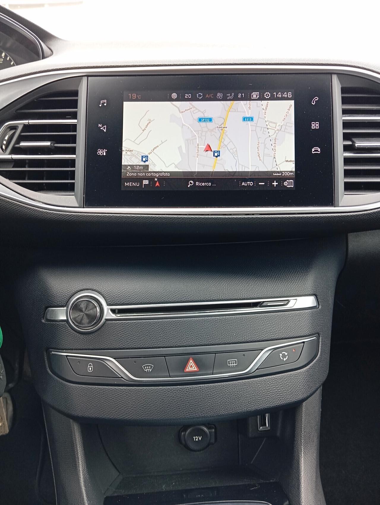 Peugeot 308 BlueHDI 130 CV STYLE NAVI SENSOSRI E 255