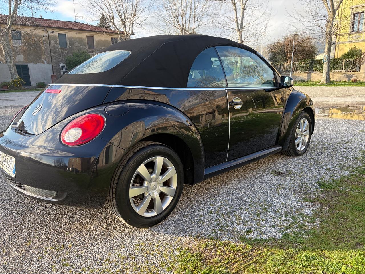 Volkswagen New Beetle 1.9 TDI 105CV Cabrio Lim. Red Edt.