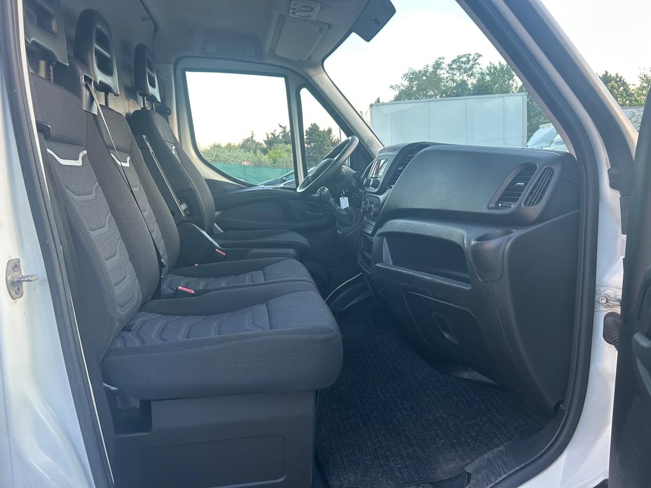 Iveco Daily 35S14V 2.3 Diesel 2021