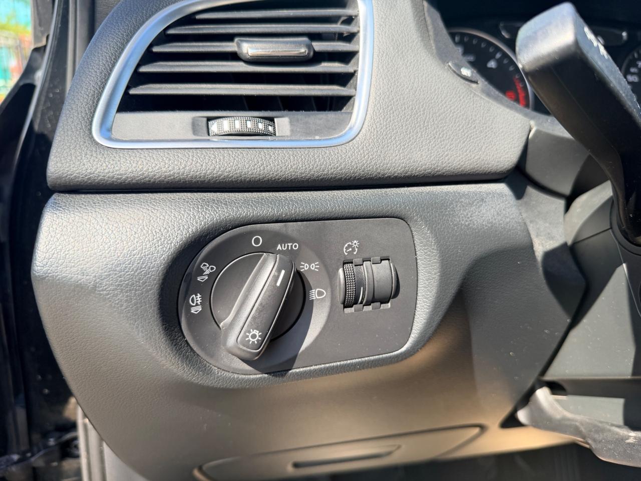 Audi Q3 2.0 TDI 120 CV Design