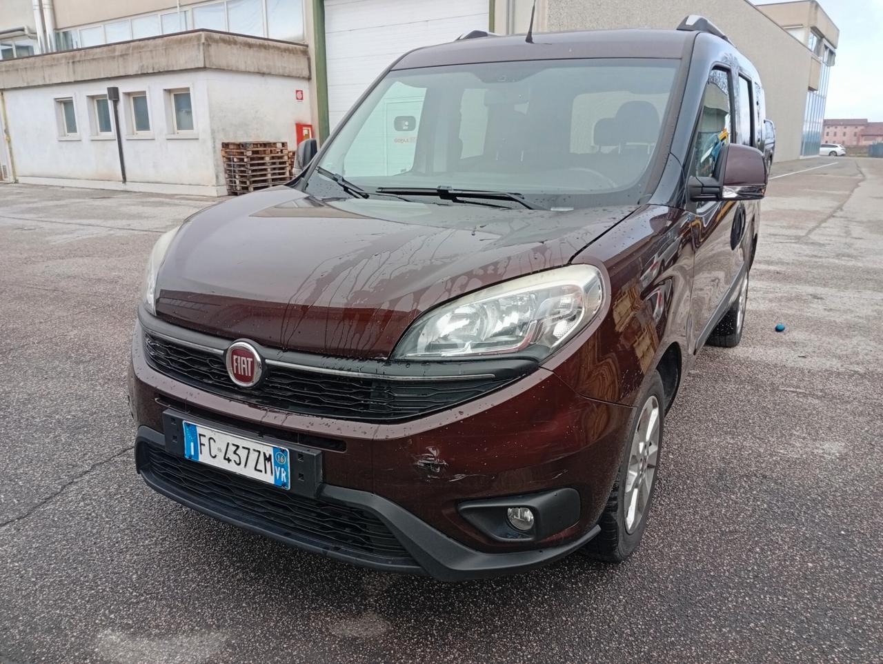 Fiat Doblo Doblò 1.4 T-Jet 16V Natural Power Lounge 7 posti
