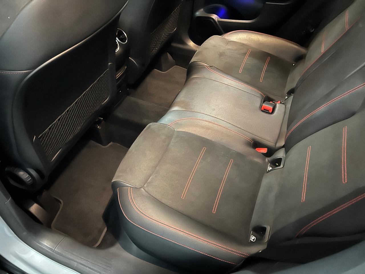 Mercedes Benz GLA 200d Aut. Premium AMG 150 cv