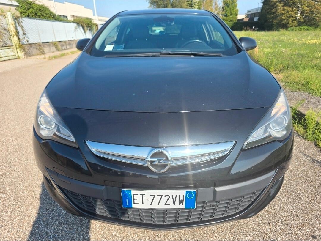 Opel Astra GTC 1.7 CDTI 110CV S&S 3 porte Cosmo