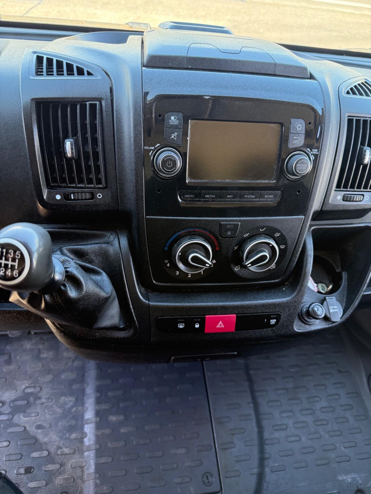 Peugeot Boxer 330 2.2 BlueHDi 120 Iva Compresa