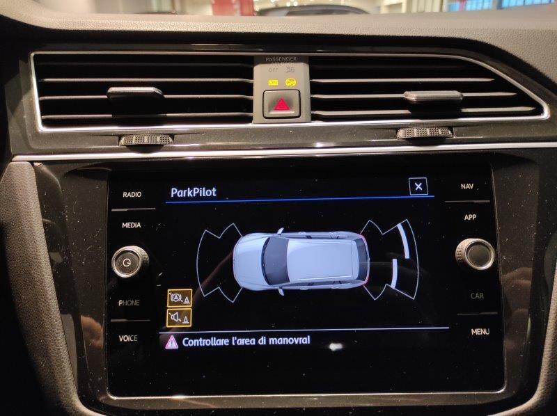 VOLKSWAGEN Tiguan 2ª serie - Tiguan 2.0 TDI SCR DSG Business BlueMotion Technology