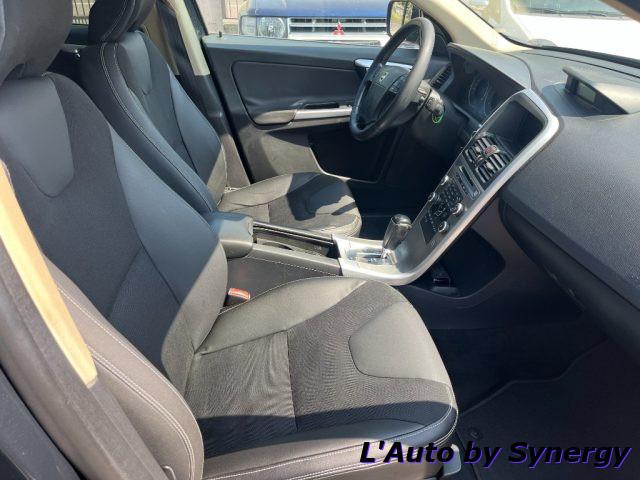 VOLVO XC60 2.4 D 163 CV AWD Geartronic Summum