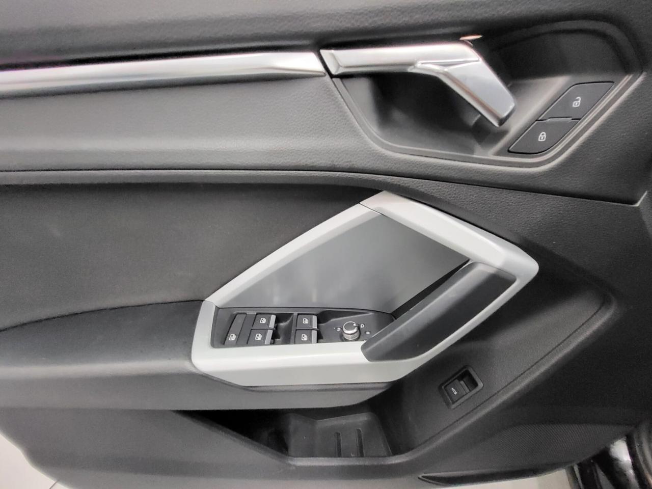 Audi Q3 35 TDI quattro S tronic line edition