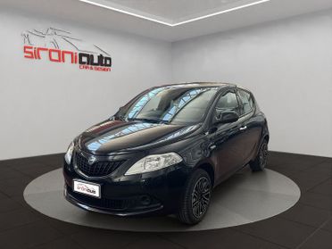 Lancia Ypsilon Ypsilon 1.0 firefly hybrid Silver s&s 70cv