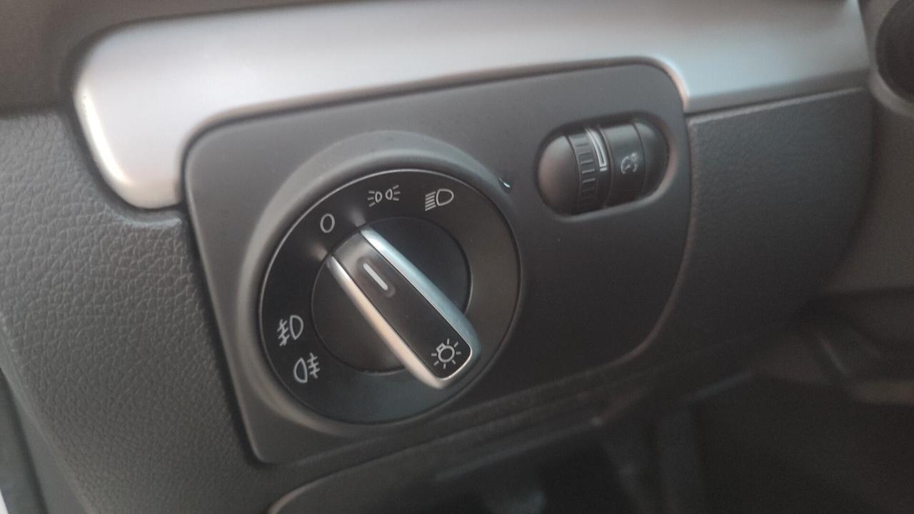 Volkswagen Golf 1.6 TDI DPF 5p. Highline