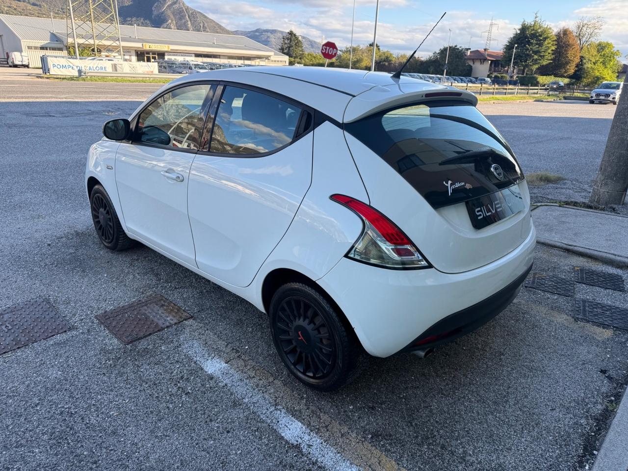 Lancia Ypsilon 1.2 69 CV 5 porte Elle