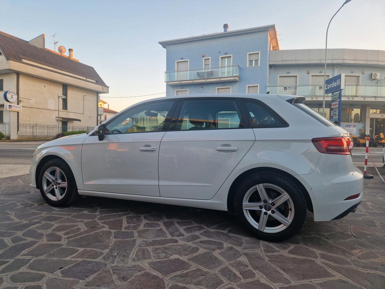 Audi A3 SPB 30 TDI Business