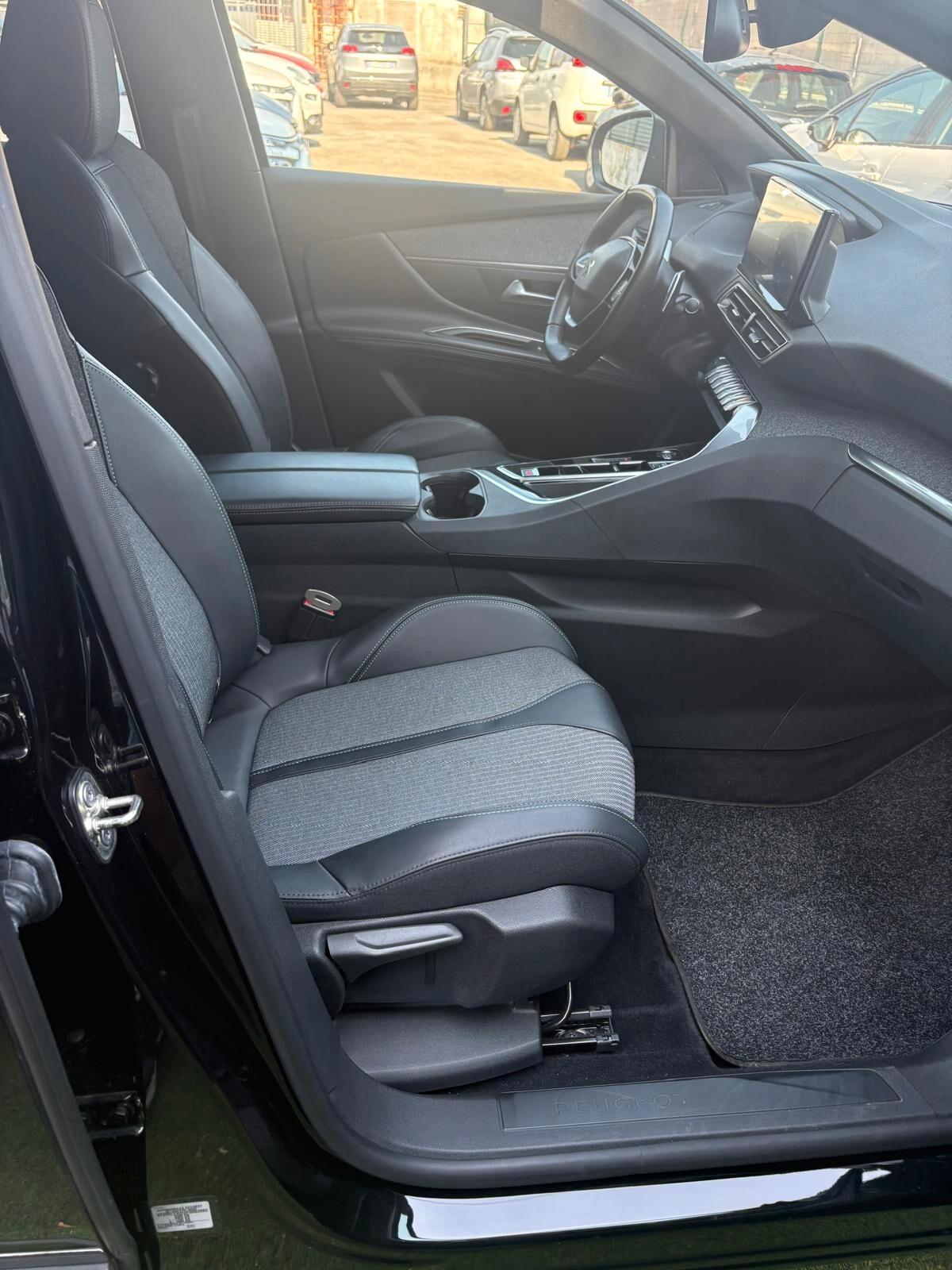 Peugeot 3008 BlueHDi 130 S&S EAT8 Allure