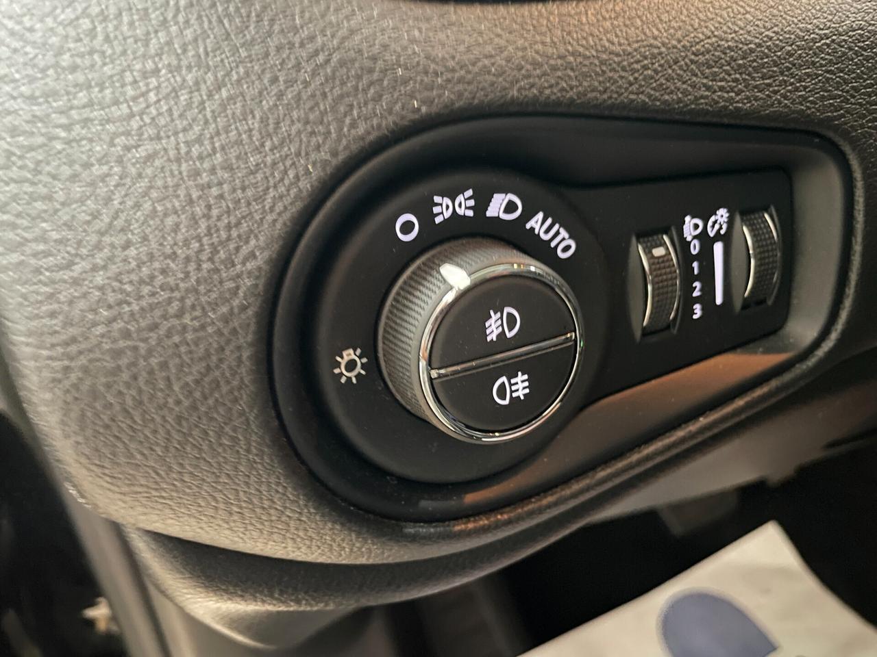 Jeep Renegade 1.5 Turbo T4 MHEV Limited Hybrid