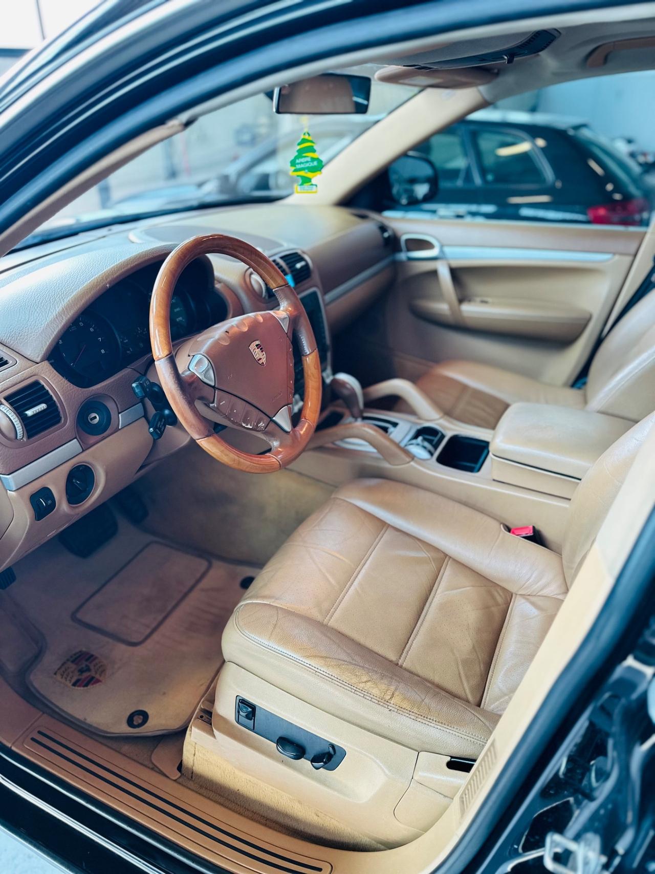 Porsche Cayenne 3.2 V6 cat gpl
