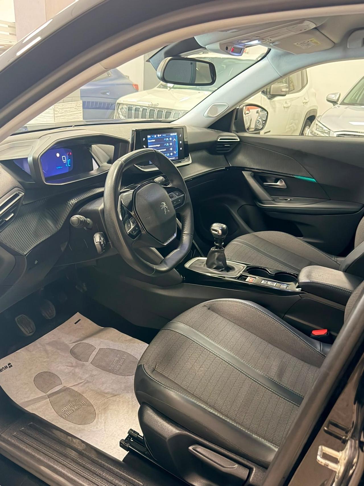 Peugeot 2008 BlueHDi 110 S&S Allure Pack