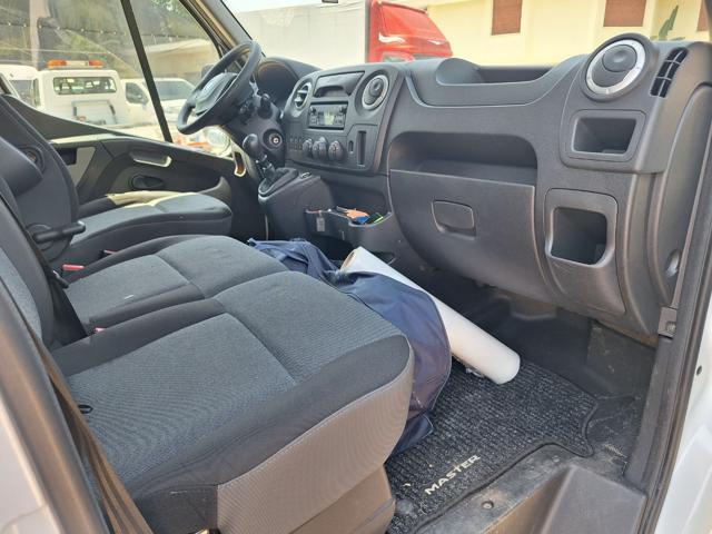 RENAULT Master T35 2.3 dCi/145 PL Cabinato Twin Turbo S&S N°FL618