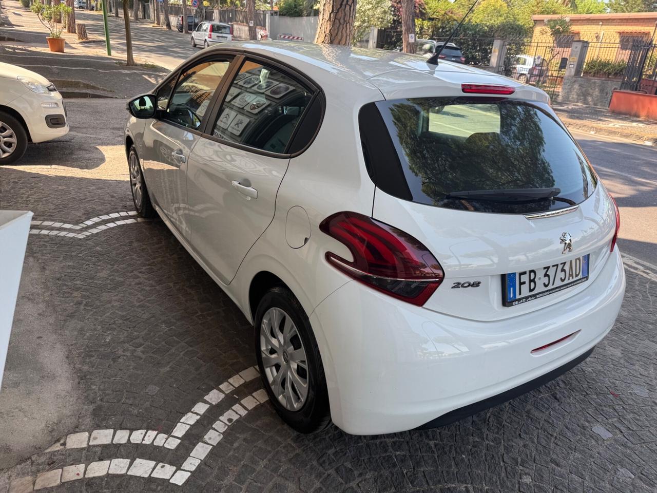 Peugeot 208 1.4 HDi 68 CV 5 porte Active