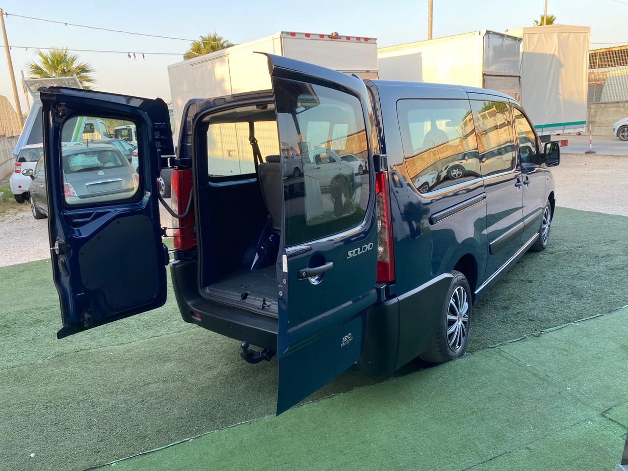 Fiat Scudo 2.0 Diesel 9 Posti Apertura DX-SX