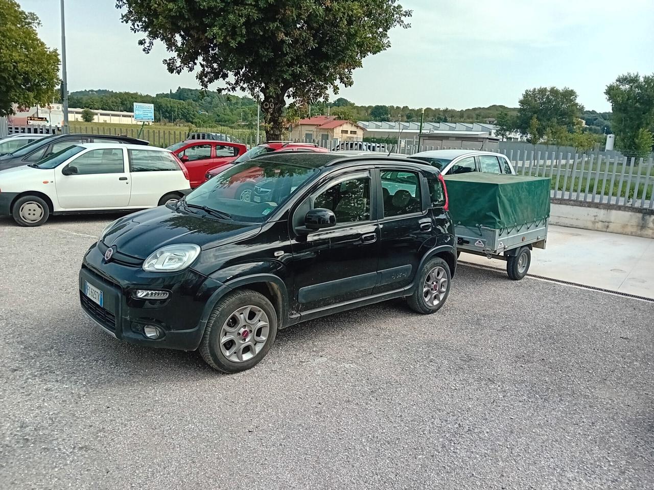 Fiat Panda 1.3 MJT 95 CV 4x4 con Gancio e Carrello
