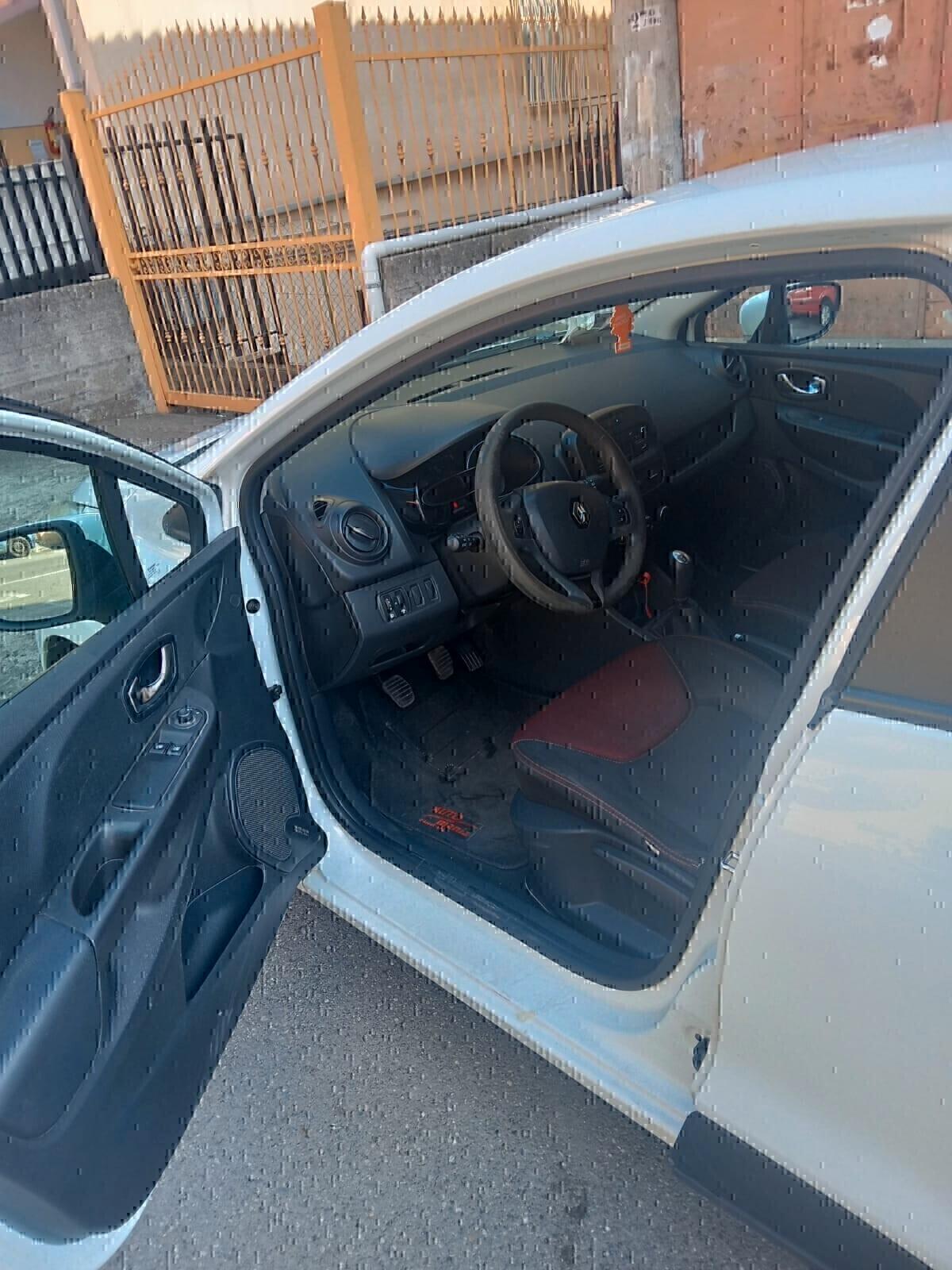 Renault Clio 1.5 dCi 8V 75CV 5 porte Wave