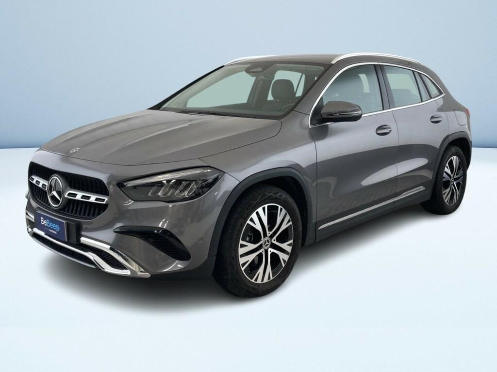 Mercedes GLA 180 180 D Progressive Advanced 8G-DCT