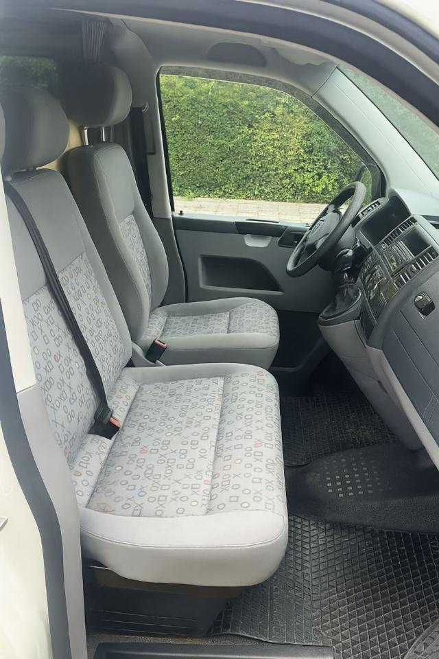 VOLKSWAGEN Caravelle T5 2.5 tdi 131cv 9Posti Klima Letto Portabici