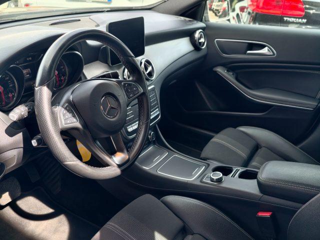 MERCEDES-BENZ GLA 220 d Automatic 4Matic Premium