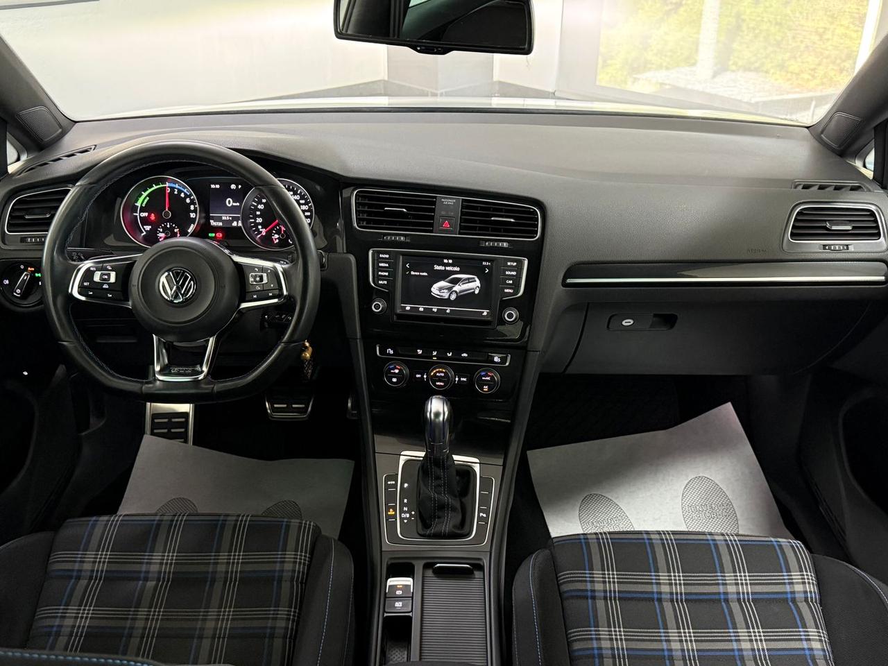 Volkswagen Golf Highline Executive GTE #12092