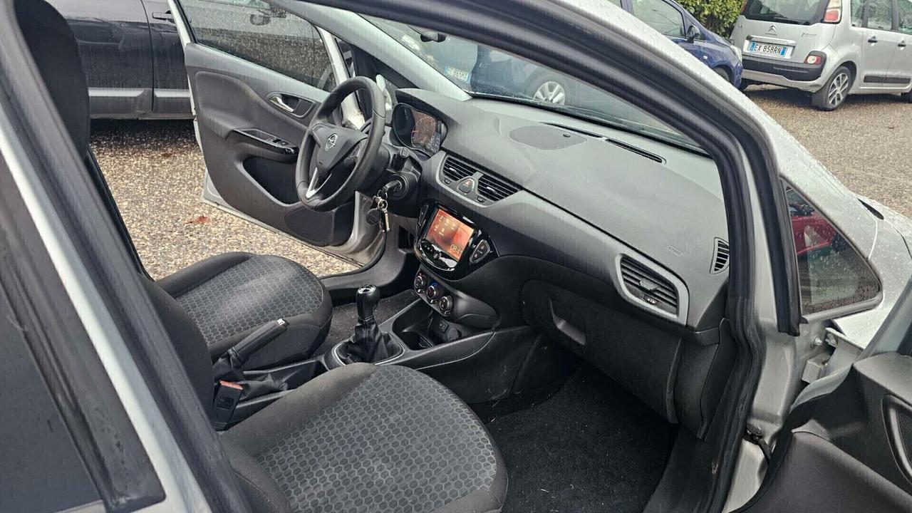 Opel Corsa 1.2 5 porte n-Joy Neopatentati
