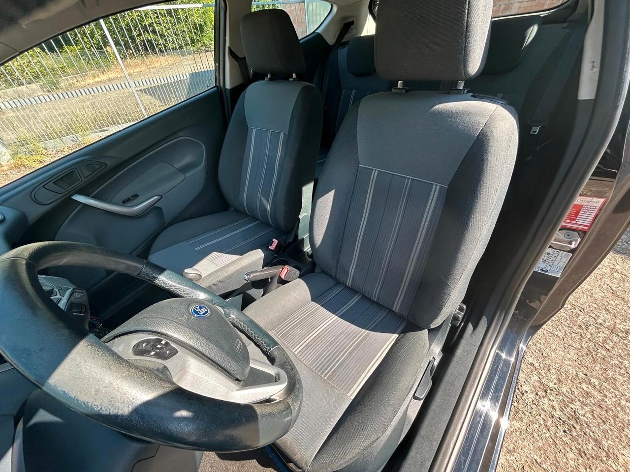 Ford Fiesta+ 1.4 TDCi 68CV 3 porte NEOPATENTATI