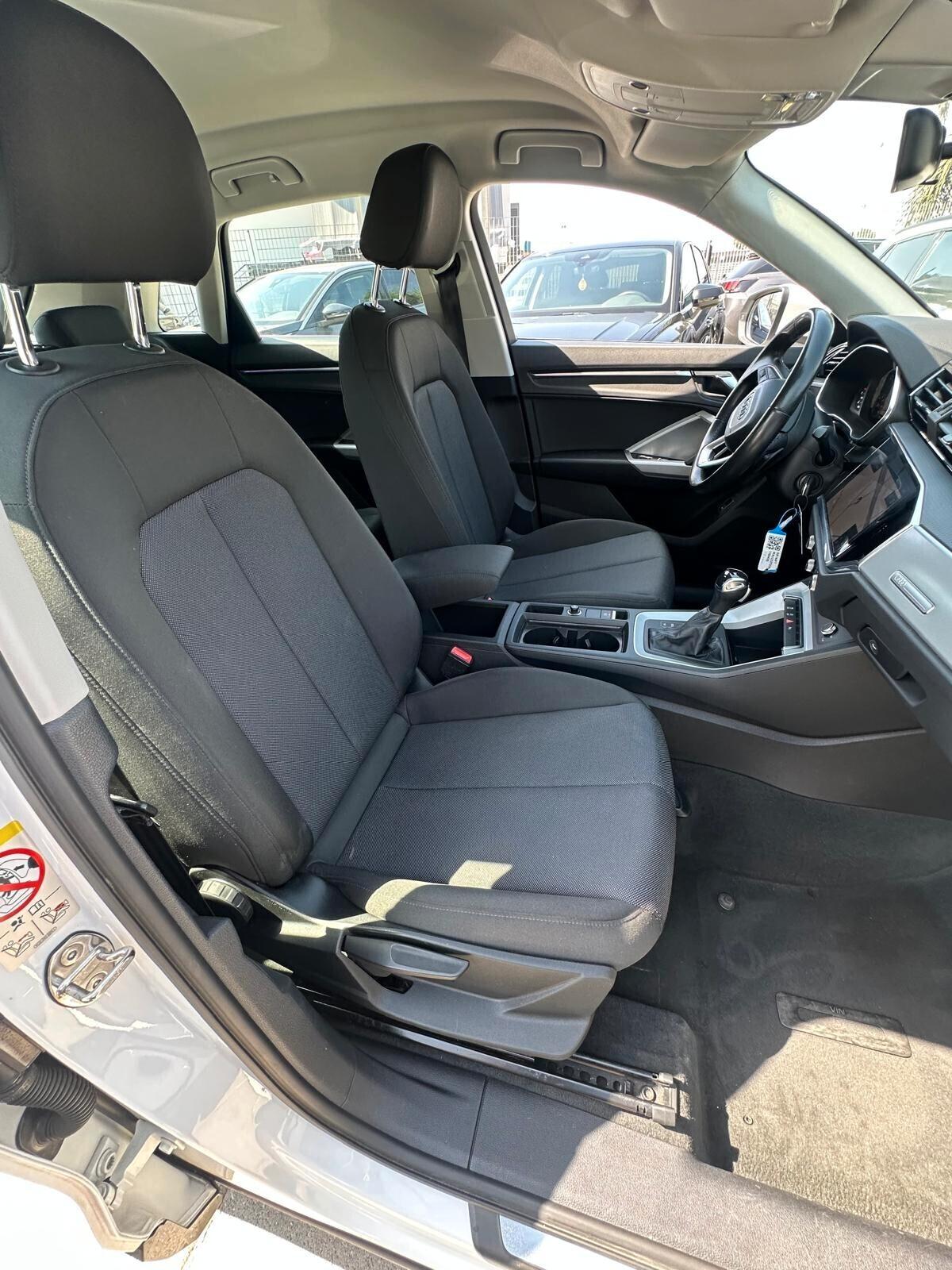 Audi Q3 2.0TDI 150CV S tronic SPORT 2022 PACCHET LUCI FULL OPTIONAL