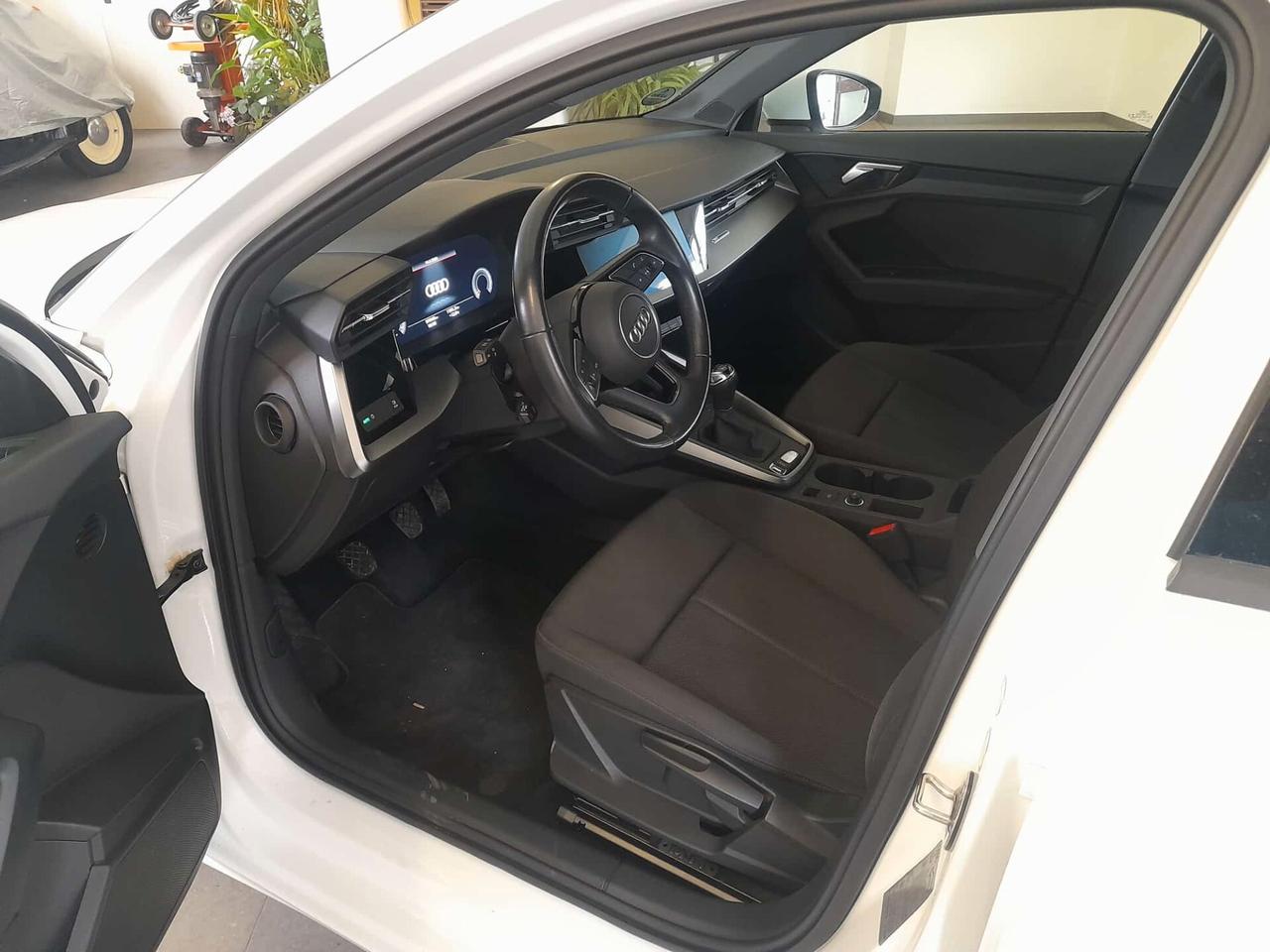 Audi A3 SPB 30 TDI Business