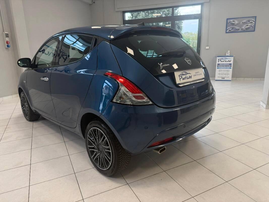 Lancia Ypsilon III 1.0 firefly hybrid UnYca s&s 70cv