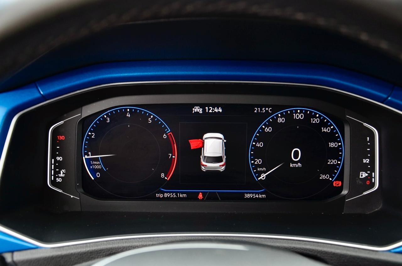 VOLKSWAGEN T-ROC 1.0 TSI STYLE 110cv, UFF ITALIANA, UNICOPROPRIETARIO, EURO 6D, FARI LED, APPLE ANDROID, PERMUTE