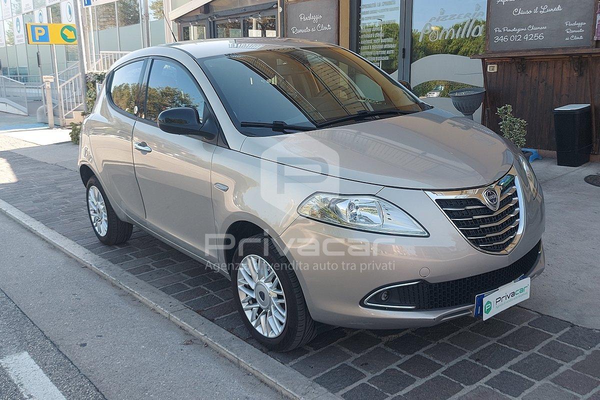 LANCIA Ypsilon 0.9 TwinAir 85 CV 5 porte Metano Ecochic Gold