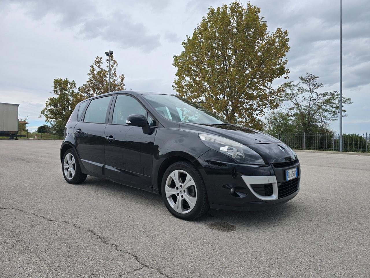 Renault Scenic Scénic X-Mod 1.5 dCi 110CV Attractive