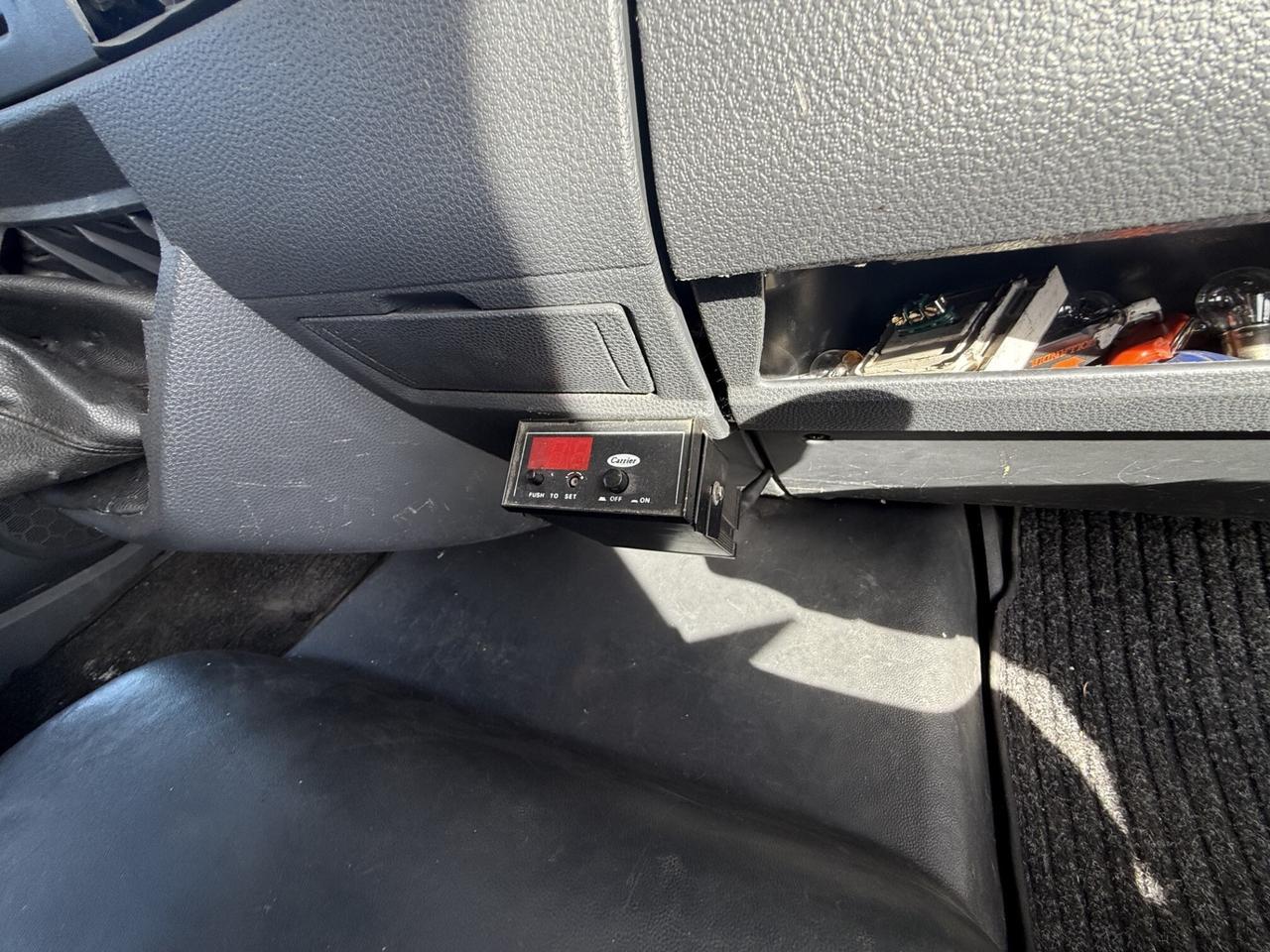 IVECO Eurocargo E5 100E22 con sponda idraulica e s